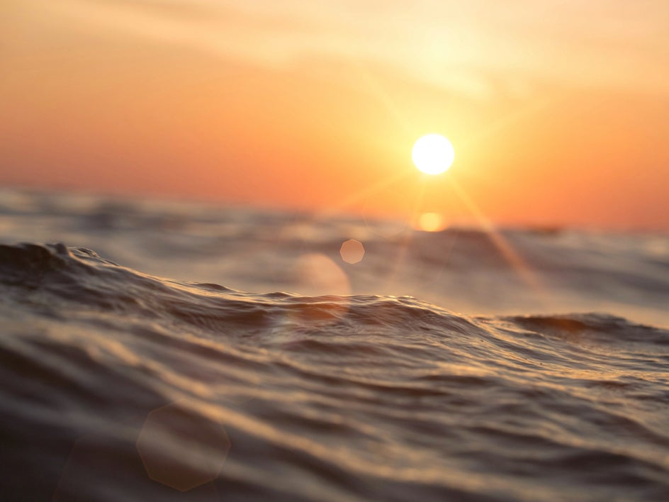 beach lens flare warm sun